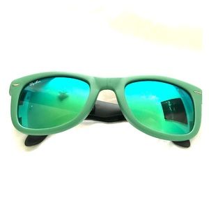 Ray Ban Folding Wayfarers